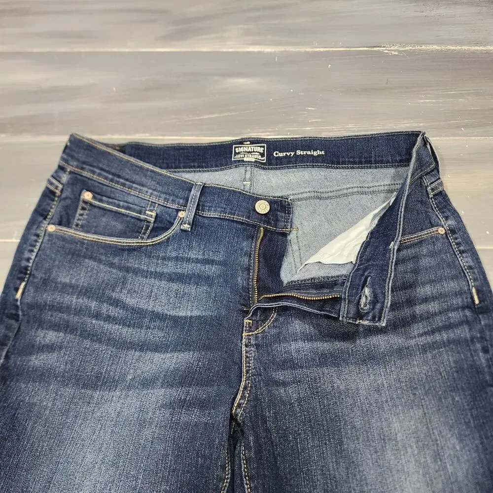 Levis levis signature